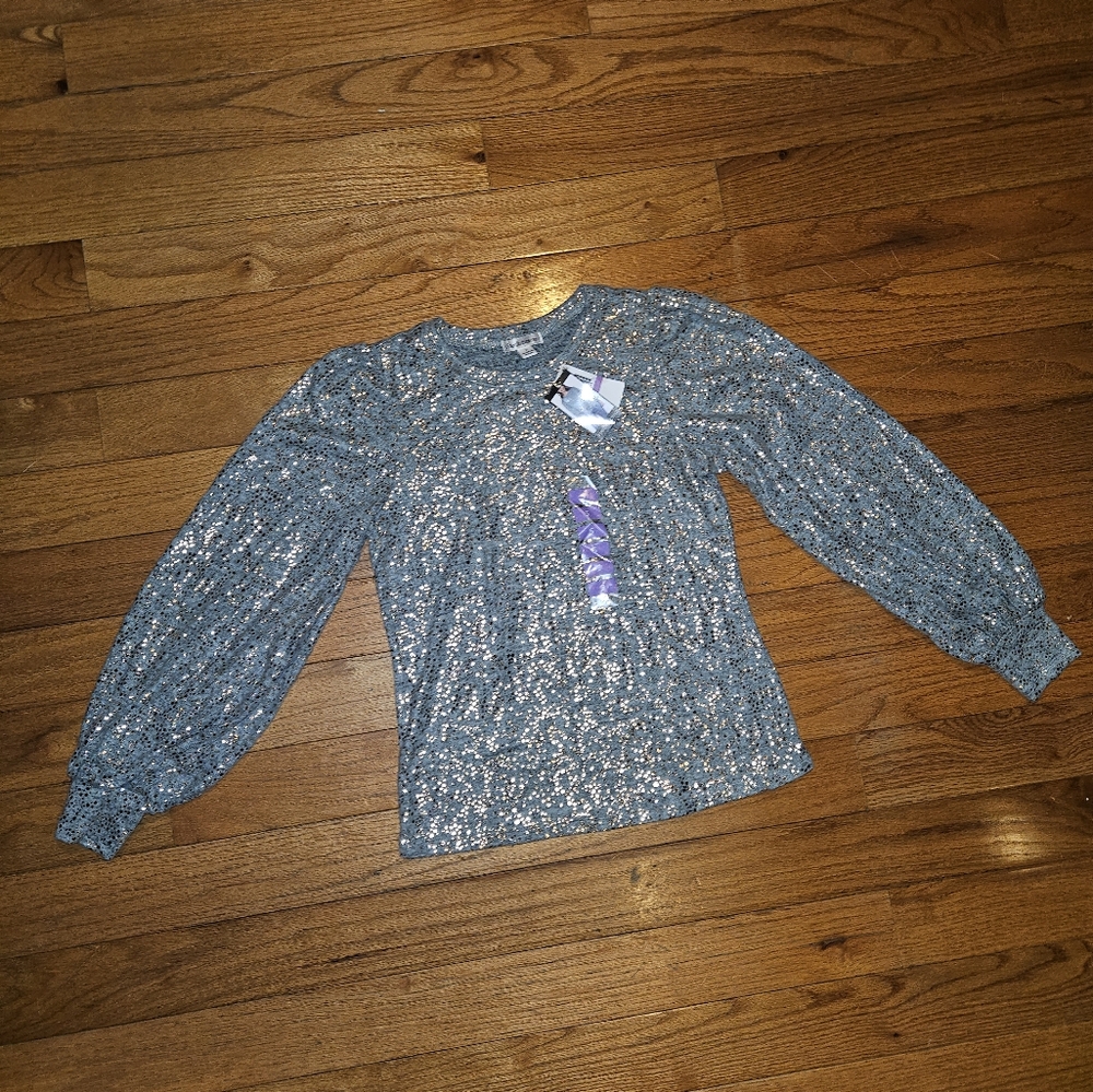 Blouse with sparkles